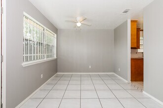 14110 Magnolia Springs Dr in Houston, TX - Building Photo - Building Photo