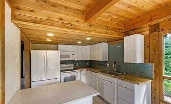 780 N Esty Dr in Palmer, AK - Building Photo