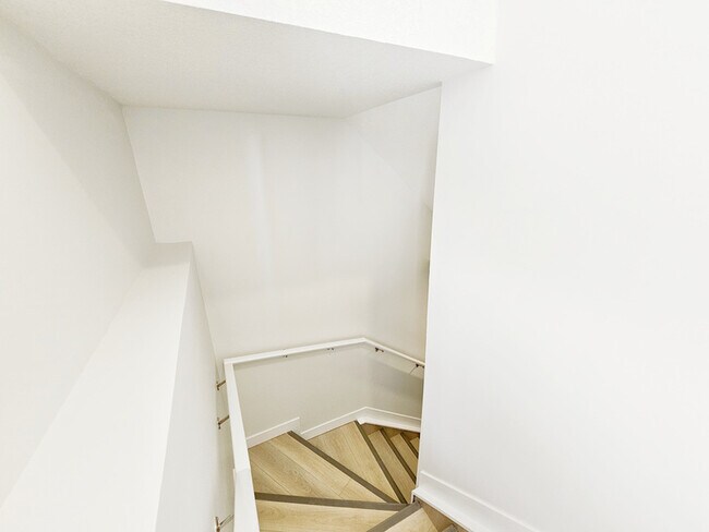 1812 155 Ave NW in Edmonton, AB - Building Photo - Building Photo