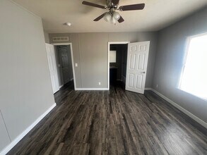 43 Locust St in Hopkinsville, KY - Building Photo - Building Photo