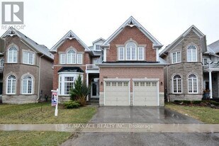 152 Atherton Ave in Ajax, ON - Building Photo