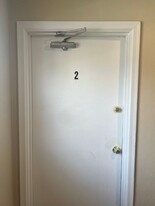 1033 Tennessee Ave in Cincinnati, OH - Building Photo