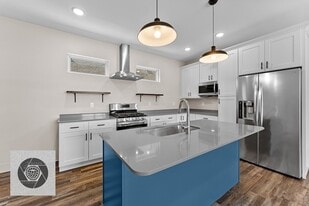 Sutherland Loft Townhouses in Knoxville, TN - Building Photo