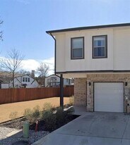 1028 17th St in Plano, TX - Building Photo