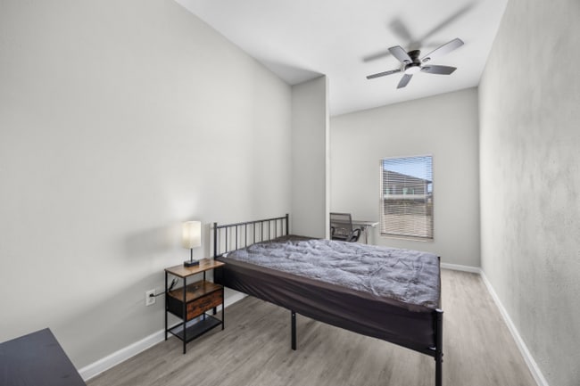 3300 NW 15th Ln in Cape Coral, FL - Building Photo - Building Photo