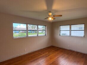 300 NE 31st St in Boca Raton, FL - Building Photo - Building Photo