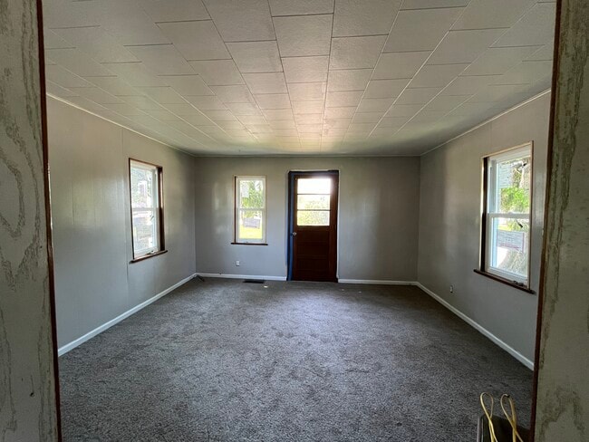 200 E 6th St in West Lafayette, OH - Building Photo - Building Photo