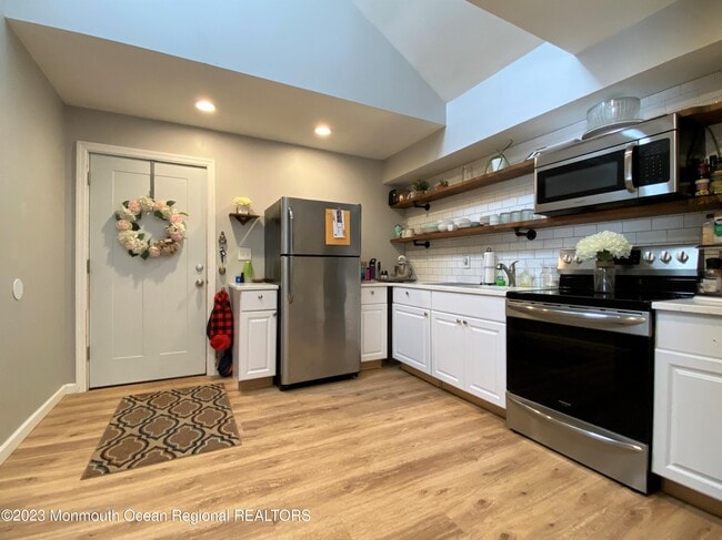 809 16th Ave in Belmar, NJ - Building Photo - Building Photo