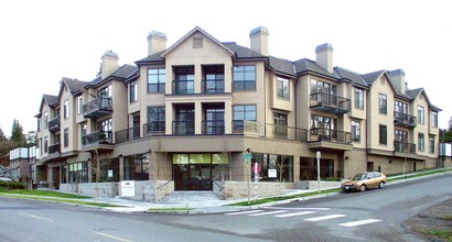 Tremezzo (Apt) in Seattle, WA - Building Photo - Building Photo