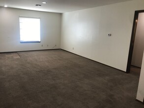 2309 Lynn Ln, Unit 1 in Weatherford, OK - Building Photo - Building Photo