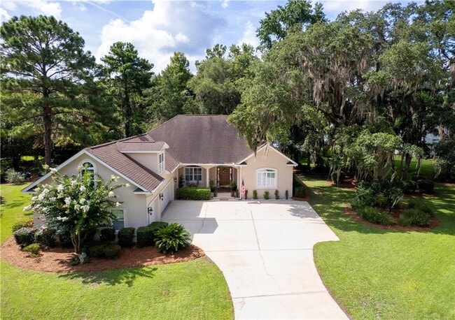 property at 111 Chinquapin Dr