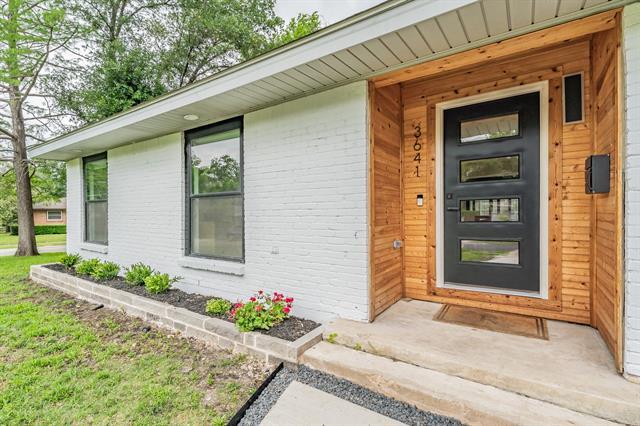 3641 Timberview Rd in Dallas, TX - Building Photo