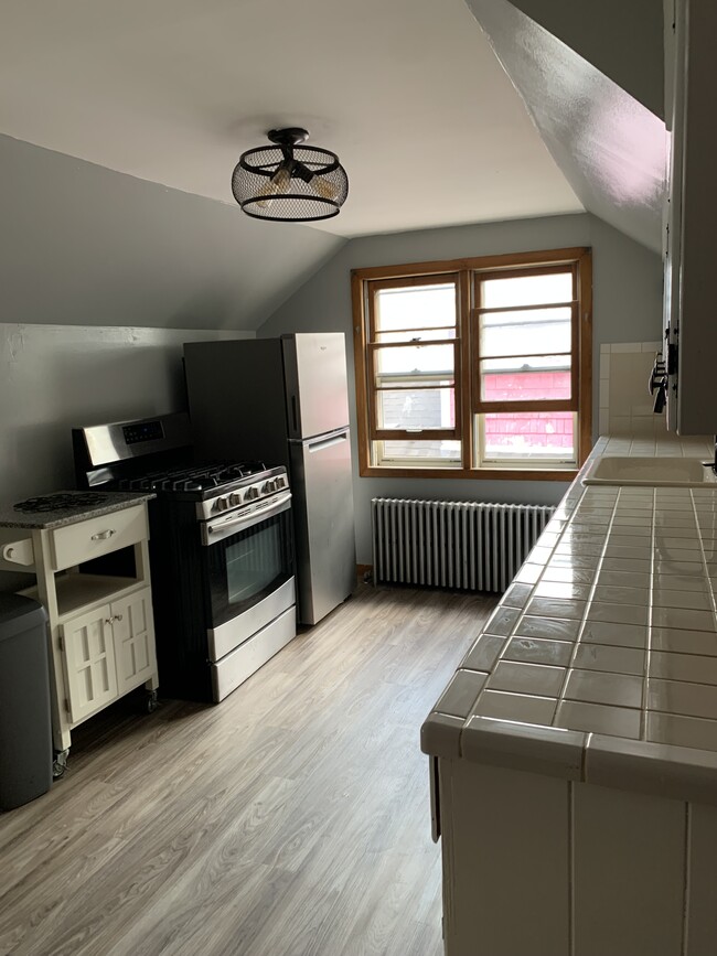 1997 Hertel Ave, Unit 1 bd upper in Buffalo, NY - Building Photo - Building Photo