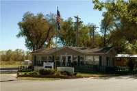 Twin Oaks in Wichita, KS - Building Photo - Building Photo