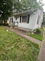 833 Independence Ave in Evansville, IN - Building Photo