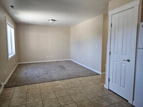 2243 Airport Rd-Unit -#2 in Ellensburg, WA - Building Photo - Building Photo