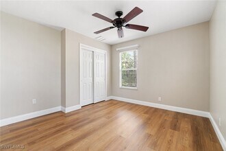 5020 Hickory Wood Dr in Naples, FL - Building Photo - Building Photo