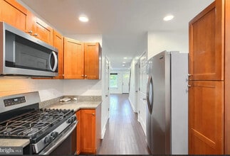 930 Washington Blvd in Baltimore, MD - Building Photo - Building Photo