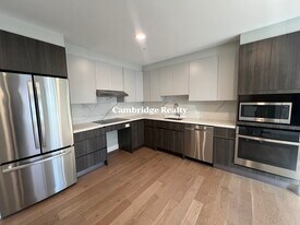 8 Central St, Unit 106T in Somerville, MA - Building Photo