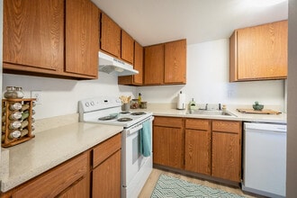 Beckwith Place Apartments in Grand Rapids, MI - Building Photo - Building Photo