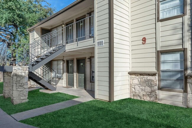 University Cove Apartments