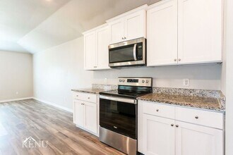 2005 Hialeah Dr in Seagoville, TX - Building Photo - Building Photo