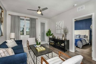 Halston Waterleigh in Winter Garden, FL - Building Photo