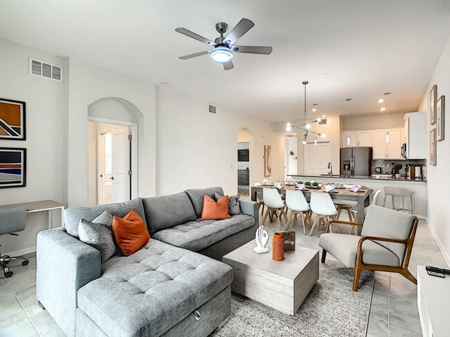 1199 Drop Ln in Kissimmee, FL - Building Photo - Building Photo