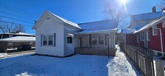 115 W Kickapoo St in Hartford City, IN - Building Photo