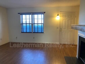 738 Coventry Ln in Florence, SC - Building Photo - Building Photo