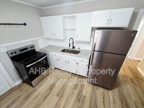 1218 Franklin St in Burlington, NC - Building Photo - Building Photo