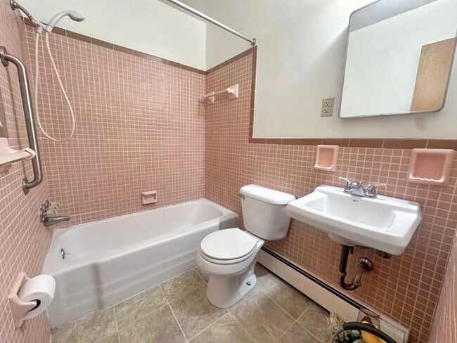 2839 S Burdick St in Kalamazoo, MI - Building Photo - Building Photo