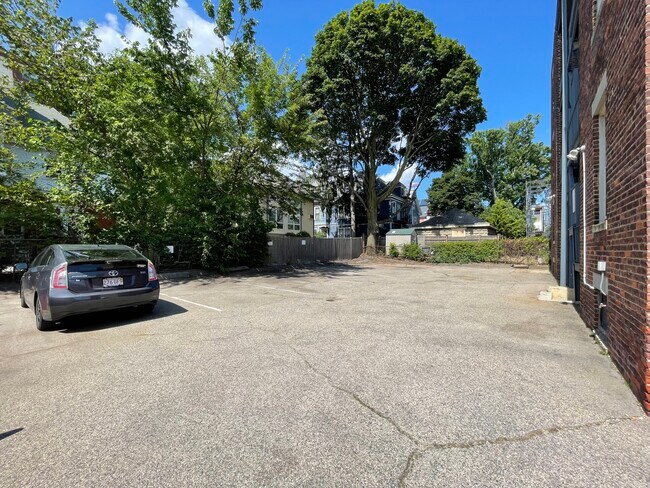 15 Woodbridge St, Unit 7 woodbridge 6
