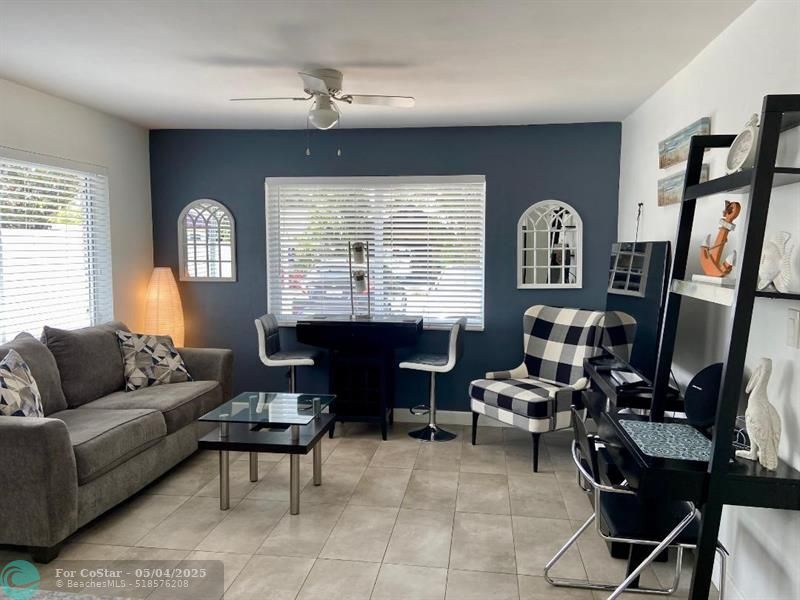 1528 NE 32nd St in Oakland Park, FL - Building Photo