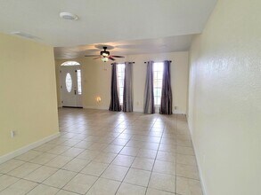 10813 Sandpiper Dr in Houston, TX - Building Photo - Building Photo