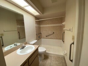 386 Acorn Ln in Leesburg, FL - Building Photo - Building Photo