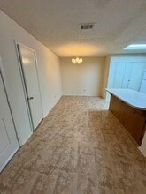 204-206 Zuni Dr in Hewitt, TX - Building Photo - Building Photo