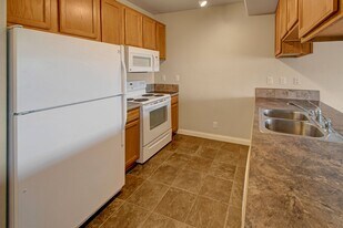 Confluence at Harvest Hills in Williston, ND - Building Photo
