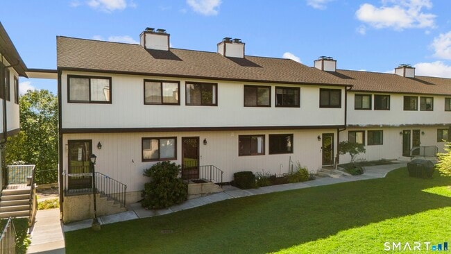 property at 27 Crows Nest Ln