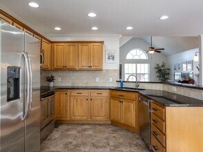 7356 Landlock Dr in Ooltewah, TN - Foto de edificio - Building Photo