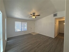 3736 N Roosevelt St in Kingman, AZ - Building Photo - Building Photo