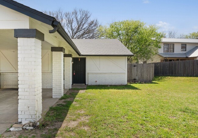 9616 Point Vista Pl in Austin, TX - Foto de edificio - Building Photo