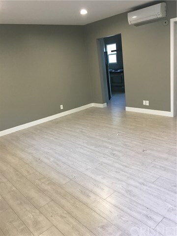 400 S Mariposa Ave-Unit -10 in Los Angeles, CA - Building Photo