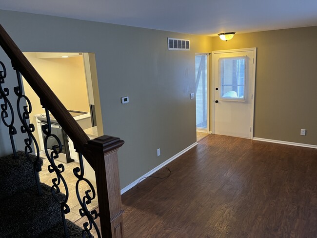 800 N Main St in Plainwell, MI - Building Photo - Building Photo