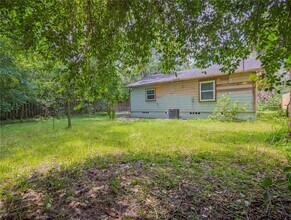 223 SE 9 St in Gainesville, FL - Foto de edificio - Building Photo