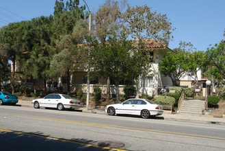 Shadow Hills Apartments in Thousand Oaks, CA - Building Photo - Building Photo