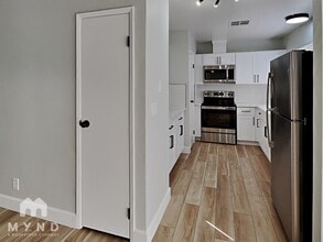 6233 Don Gaspar Ave in Las Vegas, NV - Foto de edificio - Building Photo