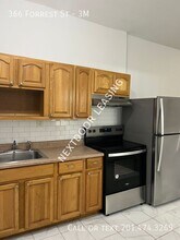 366 Forrest St in Jersey City, NJ - Building Photo - Building Photo