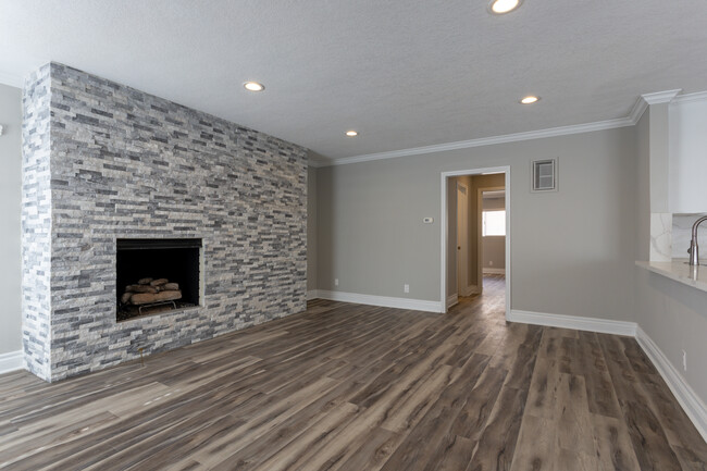 Lunada Bay Apartments in Palos Verdes Peninsula, CA - Foto de edificio - Interior Photo