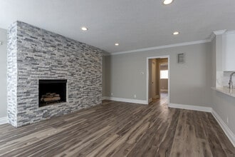 Lunada Bay Apartments in Palos Verdes Peninsula, CA - Foto de edificio - Interior Photo